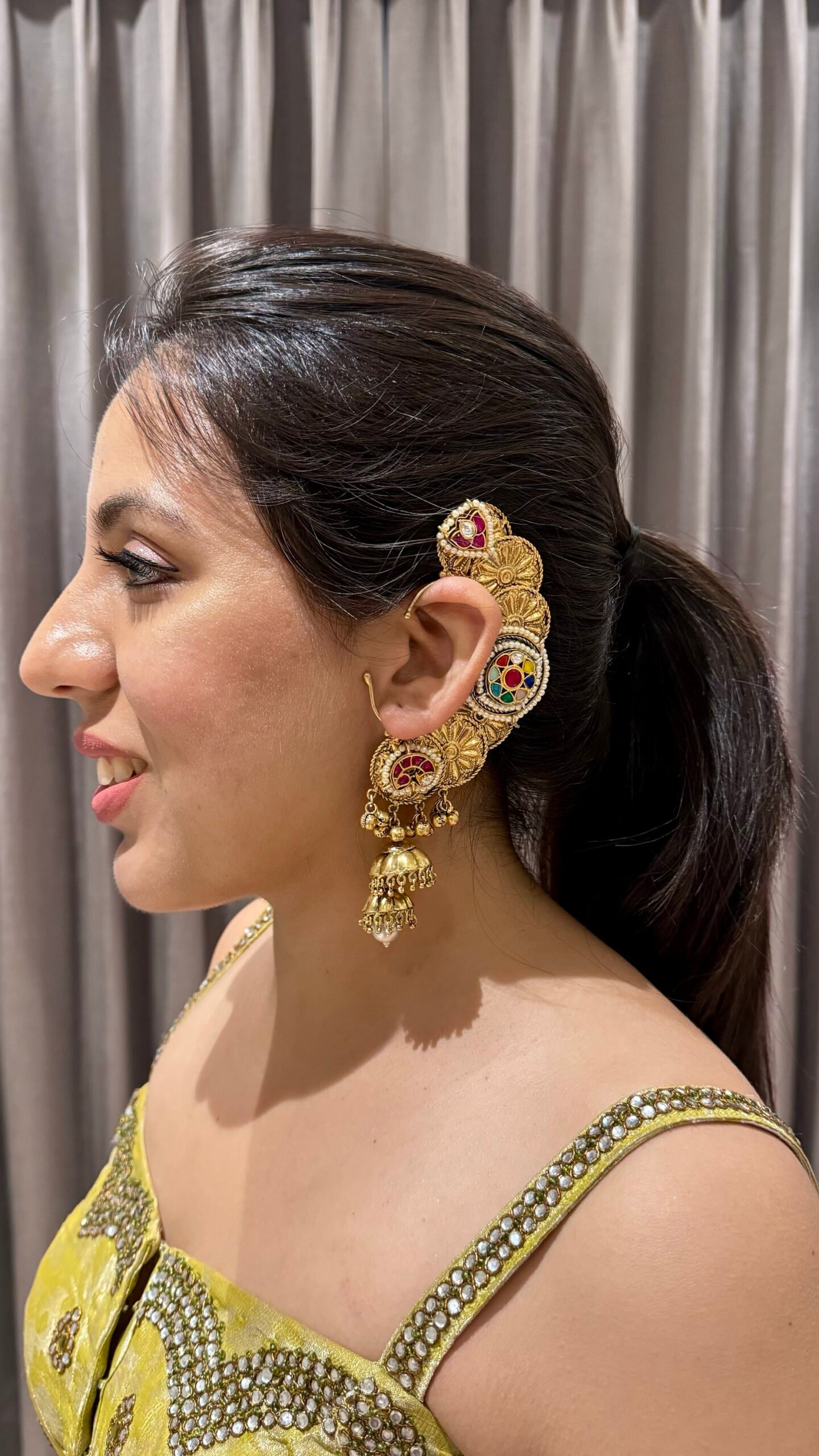 Kudrat Kaanphool Jhumkis